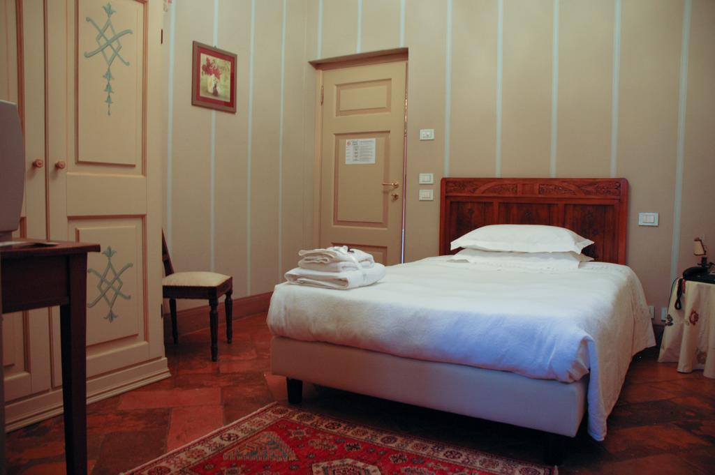 Villa Valentina Традате Экстерьер фото